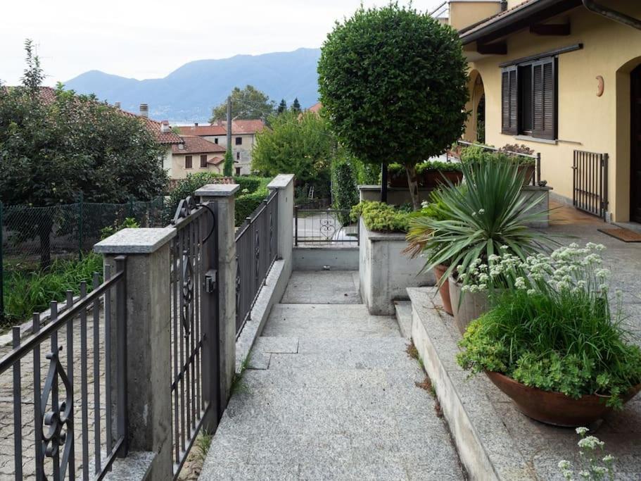 La Tua Villa Sul Lago - Casa Kollegger Luino Luaran gambar
